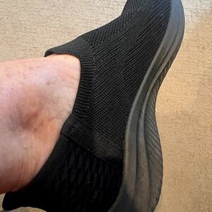 Walking shoe